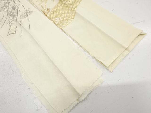  アンティーク　刺繍半衿2枚セット